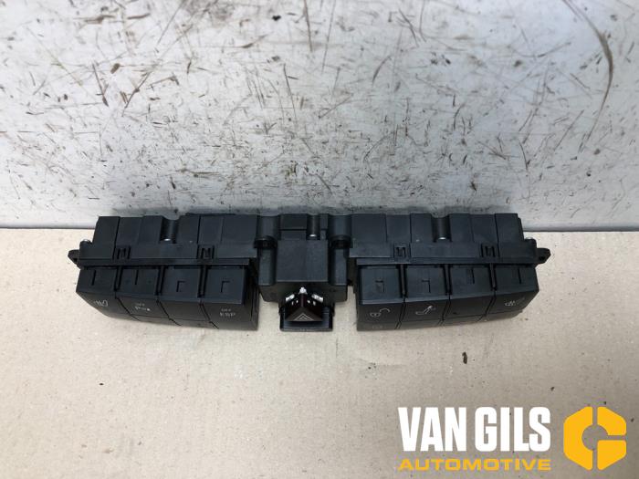 Panic lighting switch from a Mercedes-Benz CLK (W209) 2.7 270 CDI 20V 2004