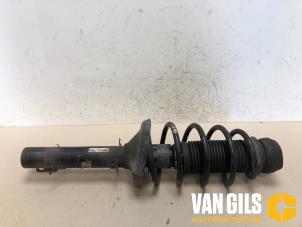 Usagé Barre amortisseur avant gauche Volkswagen Golf IV Variant (1J5) 1.9 TDI 100 Prix € 75,00 Règlement à la marge proposé par Van Gils Automotive