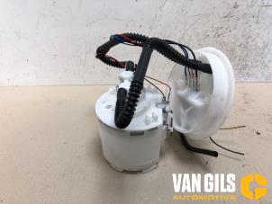 Used Electric fuel pump Ford Focus 1 1.6 16V Price € 60,00 Margin scheme offered by Van Gils Automotive
