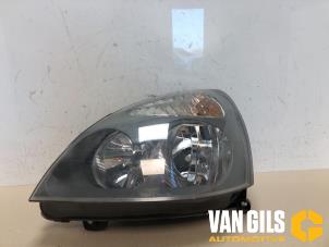 Used Headlight, left Renault Clio II (BB/CB) 1.2 16V Price € 65,00 Margin scheme offered by Van Gils Automotive