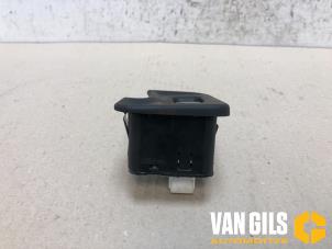 Used Electric window switch Alfa Romeo 147 (937) 1.6 HP Twin Spark 16V Price € 29,99 Margin scheme offered by Van Gils Automotive