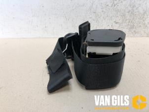 Used Front seatbelt, left Ford Fiesta 4 1.3i Price € 65,00 Margin scheme offered by Van Gils Automotive