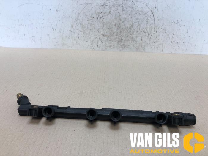 Usagé Système d'injection Fiat Grande Punto (199) 1.4 Prix € 50,00 Règlement à la marge proposé par Van Gils Automotive