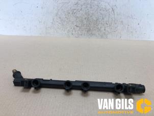 Used Fuel injector nozzle Fiat Grande Punto (199) 1.4 Price € 50,00 Margin scheme offered by Van Gils Automotive