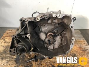Used Gearbox Renault Clio II (BB/CB) 1.2 16V Price € 299,99 Margin scheme offered by Van Gils Automotive