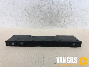 Used Seat heating switch BMW 5 serie (E39) 520i 24V Price € 30,00 Margin scheme offered by Van Gils Automotive