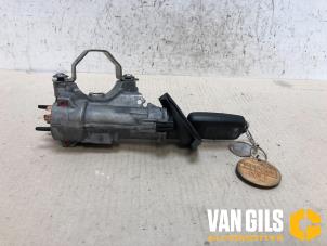 Used Ignition lock + key Seat Ibiza IV (6J5) 1.4 16V Price on request offered by Van Gils Automotive