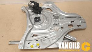 Used Window mechanism 4-door, front left Hyundai iX35 (LM) 2.0 16V 4x4 Price on request offered by Van Gils Automotive