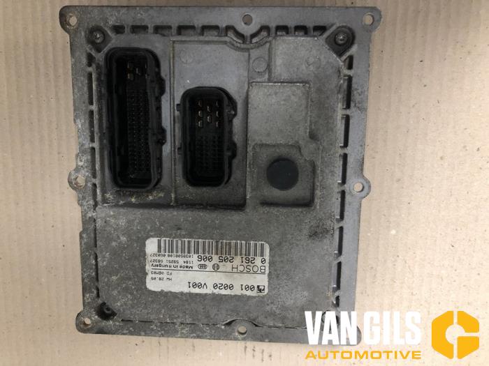 Used Engine management computer Smart Fortwo Coupé (450.3) 0.7 Price € 150,00 Margin scheme offered by Van Gils Automotive
