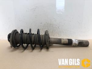 Used Front shock absorber rod, left BMW 7 serie (E65/E66/E67) 750i,Li 4.8 32V Price € 75,00 Margin scheme offered by Van Gils Automotive