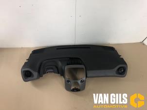 Usagé Tableau de bord Peugeot 108 1.0 12V VVT-i Prix € 350,00 Règlement à la marge proposé par Van Gils Automotive