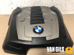 Usados Chapa protectora motor BMW 7 serie (E65/E66/E67) 750i,Li 4.8 32V Precio € 45,00 Norma de margen ofrecido por Van Gils Automotive