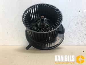 Used Heating and ventilation fan motor Volkswagen Caddy III (2KA,2KH,2CA,2CH) 2.0 SDI Price € 45,00 Margin scheme offered by Van Gils Automotive