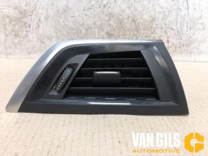 Usados Rejilla de aire de salpicadero BMW M2 (F22/87) M2 3.0 24V Precio de solicitud ofrecido por Van Gils Automotive