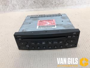 Used Radio CD player Peugeot 206 SW (2E/K) 1.6 16V Price € 75,00 Margin scheme offered by Van Gils Automotive