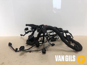 Usagé Faisceau de câbles compartiment moteur Volkswagen Golf Prix sur demande proposé par Van Gils Automotive