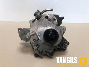 Used Mechanical fuel pump Audi A2 (8Z0) 1.4 16V Price € 125,00 Margin scheme offered by Van Gils Automotive