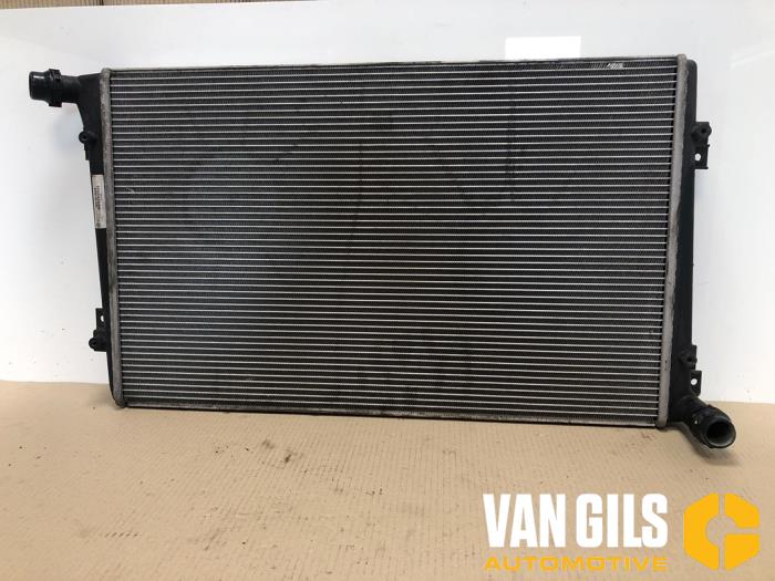 Used Radiator Volkswagen Touran (1T1/T2) 2.0 TDI DPF Cross Touran Price € 65,00 Margin scheme offered by Van Gils Automotive