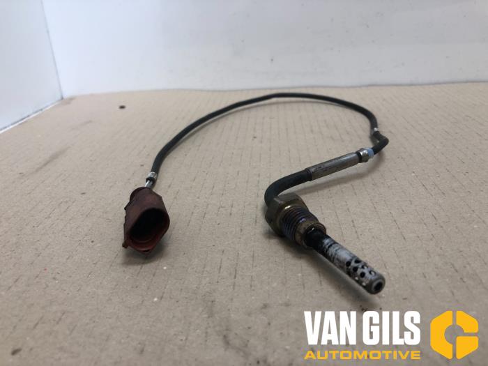 Usagé Sensor température d’échappement Volkswagen Caddy III (2KA,2KH,2CA,2CH) 1.9 TDI Prix € 30,00 Règlement à la marge proposé par Van Gils Automotive
