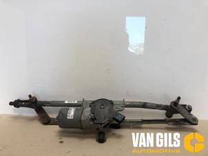Used Wiper motor + mechanism Dodge Grand Caravan 3.8 Price on request offered by Van Gils Automotive
