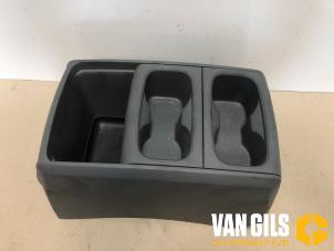 Usados Consola central Dodge Grand Caravan 3.8 Precio de solicitud ofrecido por Van Gils Automotive