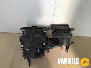 Używane Nagrzewnica Hyundai iX35 (LM) 2.0 16V 4x4 Cena na żądanie oferowane przez Van Gils Automotive