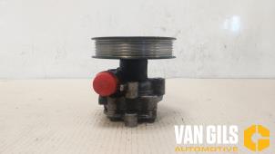Used Power steering pump Volkswagen Caddy III (2KA,2KH,2CA,2CH) 1.9 TDI Price on request offered by Van Gils Automotive