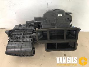 Usados Cuerpo de calefactor Kia Cee'd Sporty Wagon (EDF) 2.0 CRDi 16V 140 Precio de solicitud ofrecido por Van Gils Automotive