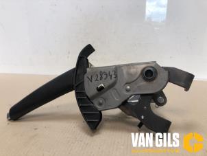 Used Parking brake lever Kia Cee'd Sporty Wagon (EDF) 2.0 CRDi 16V 140 Price on request offered by Van Gils Automotive