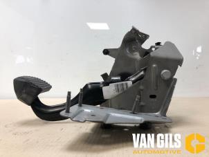 Używane Pedal hamulca Peugeot 308 SW (4E/H) 1.6 16V THP 150 Cena na żądanie oferowane przez Van Gils Automotive