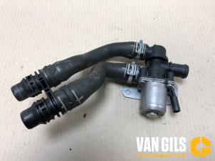Używane Elektryczny zawór nagrzewnicy Volkswagen Golf VII (AUA) 1.4 GTE 16V Cena € 30,00 Procedura marży oferowane przez Van Gils Automotive