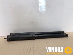 Usagé Kit amortisseur Peugeot 108 1.0 12V Prix sur demande proposé par Van Gils Automotive