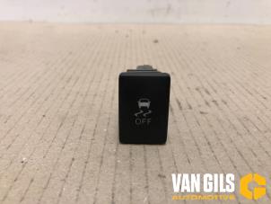 Begagnade ESP-brytare Peugeot 108 1.0 12V Pris € 30,00 Marginaltabell erbjuds av Van Gils Automotive