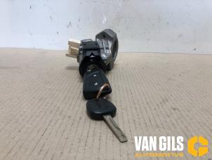 Gebrauchte Zündschloss + Schlüssel Peugeot 108 1.0 12V Preis auf Anfrage angeboten von Van Gils Automotive