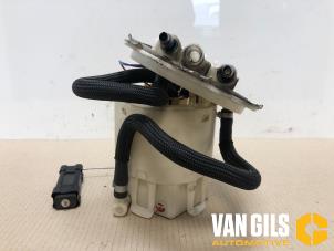 Używane Elektryczna pompa paliwa Opel Vectra C GTS 3.2 V6 24V Cena € 60,00 Procedura marży oferowane przez Van Gils Automotive