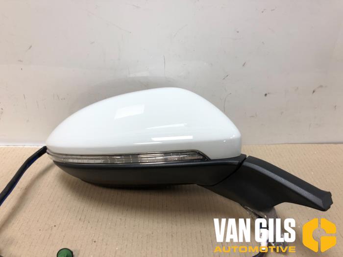 Wing mirror, right from a Volkswagen Golf VII (AUA) 1.2 TSI 16V 2018