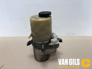 Used Power steering pump Opel Vectra C GTS 3.2 V6 24V Price € 60,00 Margin scheme offered by Van Gils Automotive