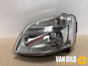 Used Headlight, left Citroen Berlingo 1.6 HDI 16V 75 Price € 44,00 Margin scheme offered by Van Gils Automotive