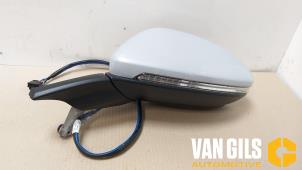 Used Wing mirror, left Volkswagen Golf VII (AUA) 1.4 TSI 16V Price € 99,22 Inclusive VAT offered by Van Gils Automotive