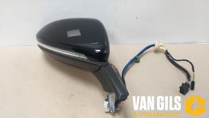 Used Wing mirror, right Volkswagen Golf VII (AUA) 1.2 TSI 16V Price € 99,22 Inclusive VAT offered by Van Gils Automotive