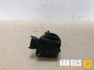 Used Pen ignition coil Volvo V70 (SW) 2.4 20V 140 Price € 30,00 Margin scheme offered by Van Gils Automotive