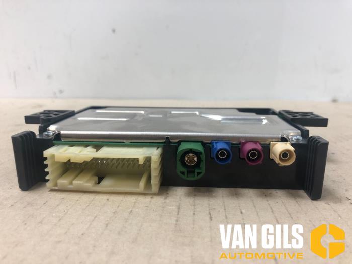 Używane Modul Bluetooth Mercedes B (W246/W242) 2.1 B-220 CDI BlueEFFICIENCY, B-220d 16V Cena € 74,99 Procedura marży oferowane przez Van Gils Automotive
