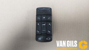 Used Electric window switch Opel Signum (F48) 2.2 direct 16V Price € 40,00 Margin scheme offered by Van Gils Automotive