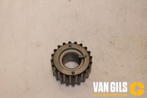 Used Crankshaft sprocket Renault Clio II (BB/CB) 1.5 dCi 68 Price on request offered by Van Gils Automotive