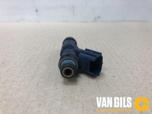 Gebrauchte Injektor (Benzineinspritzung) Toyota Yaris (P1) 1.0 16V VVT-i Preis € 30,00 Margenregelung angeboten von Van Gils Automotive