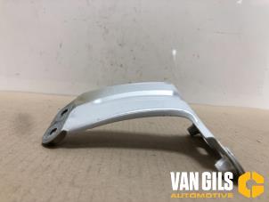 Usados Portador de pantalla frontal derecho Volkswagen Golf VII (AUA) Precio € 36,29 IVA incluido ofrecido por Van Gils Automotive
