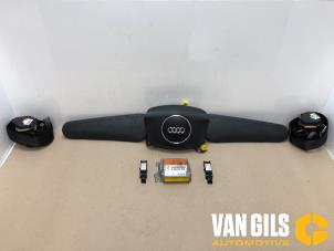 Usados Juego de airbags Audi A2 (8Z0) 1.4 16V Precio € 350,00 Norma de margen ofrecido por Van Gils Automotive
