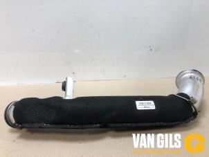 Używane Rura chlodnicy miedzystopniowej Mercedes Vito Cena na żądanie oferowane przez Van Gils Automotive
