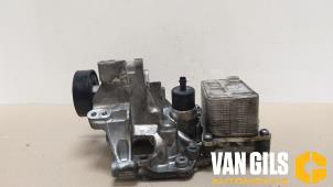 Usados Cuerpo de filtro de aceite Mercedes Vito Precio de solicitud ofrecido por Van Gils Automotive