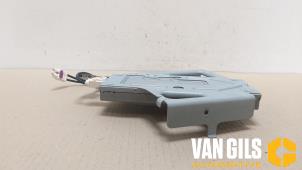 Usagé Radio Tesla Model S 100D Prix sur demande proposé par Van Gils Automotive